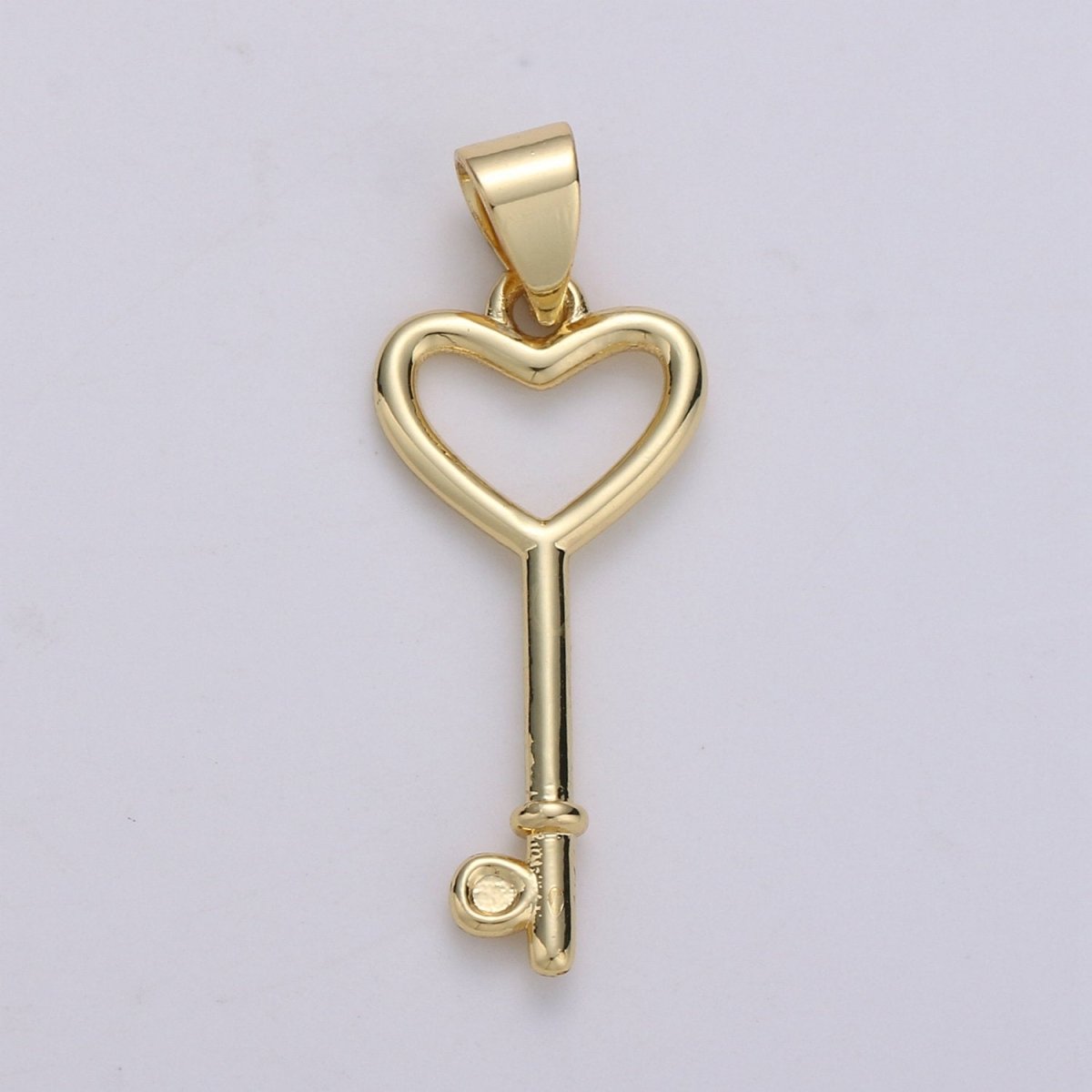 The Key with a Heart at the Top - selected supplier variant J-00005