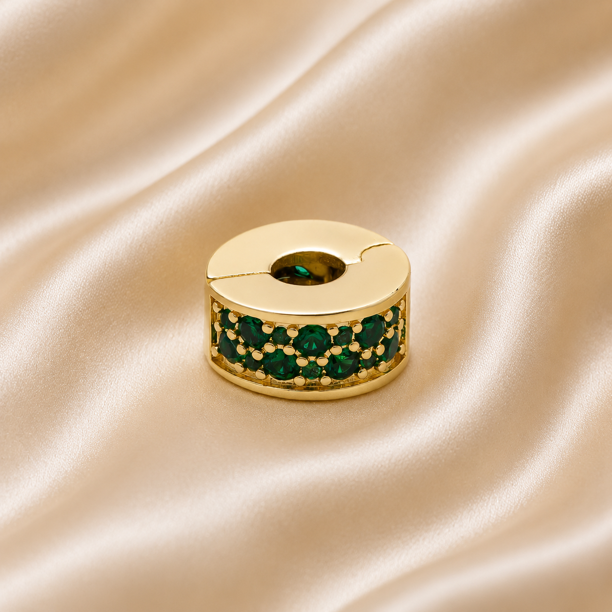 The Everlasting Sliding Charm Clip™ (SCC)