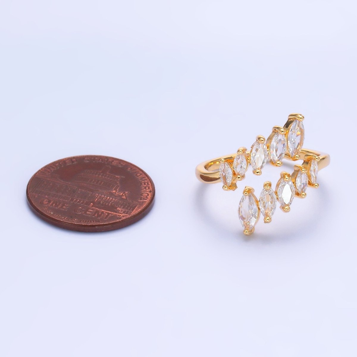 The Everlasting Laurel Ring