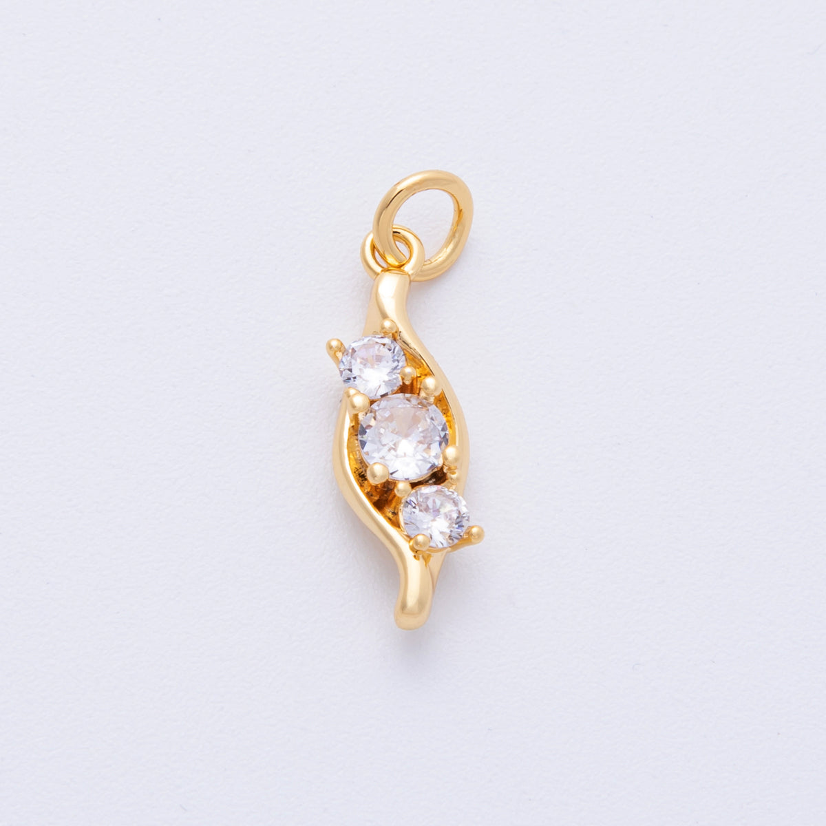 The Leaf along the Footpath - selected supplier variant Charms-00118