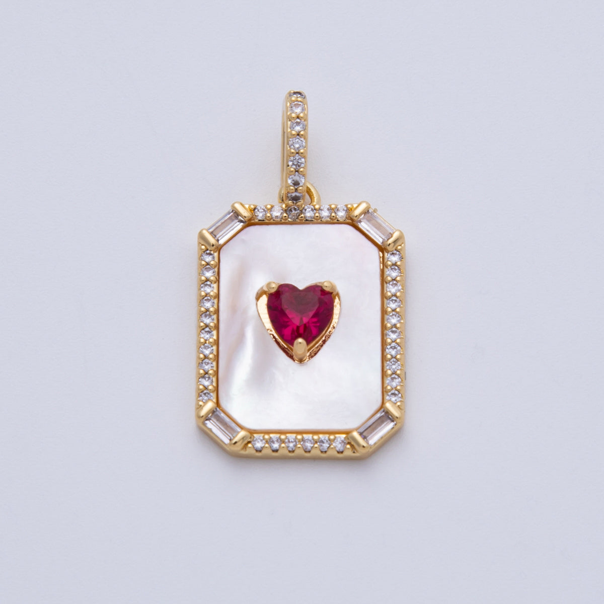 The Red Heart in the Portrait - selected supplier variant Charms-00167