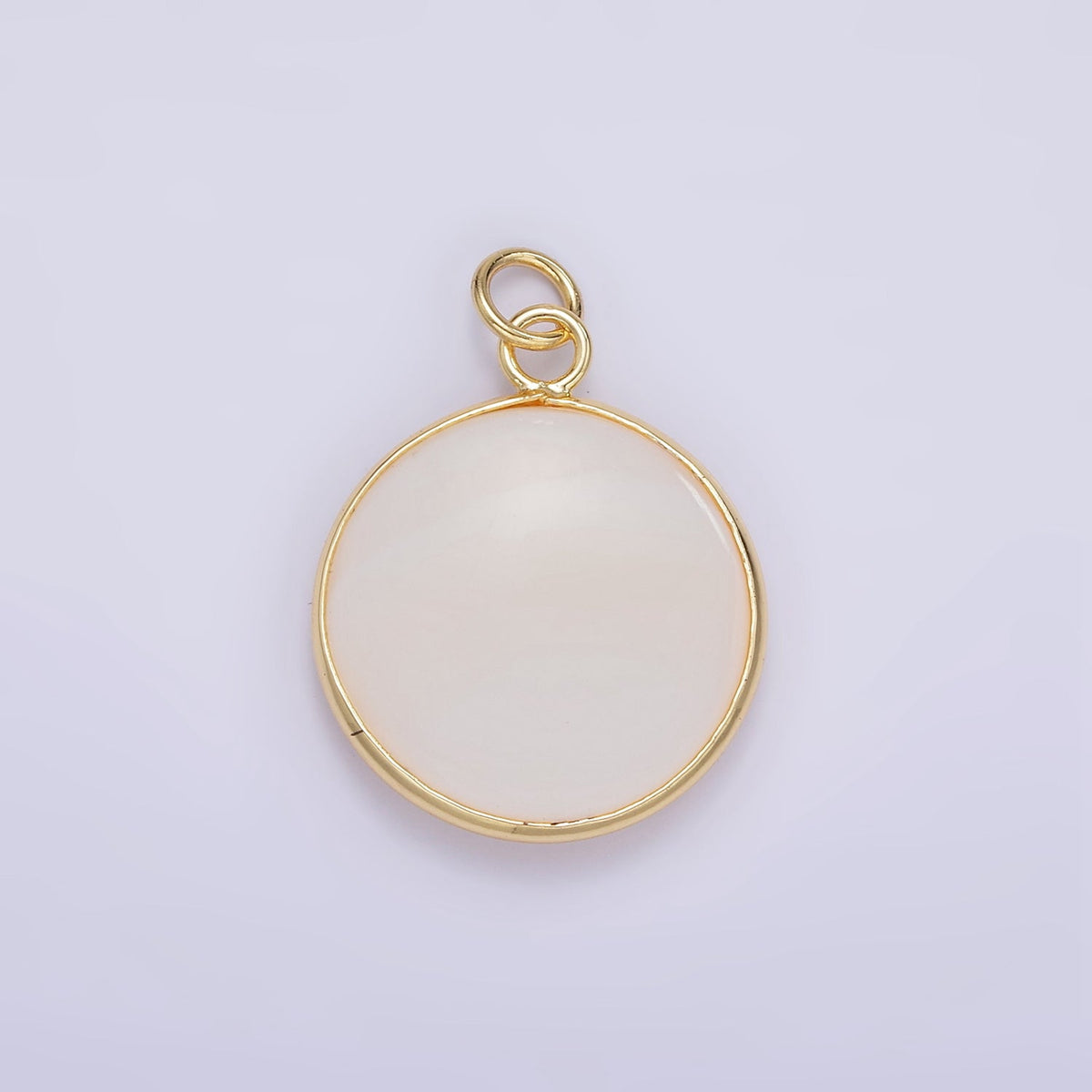 A Round Window of Pearl - selected supplier variant D-00568
