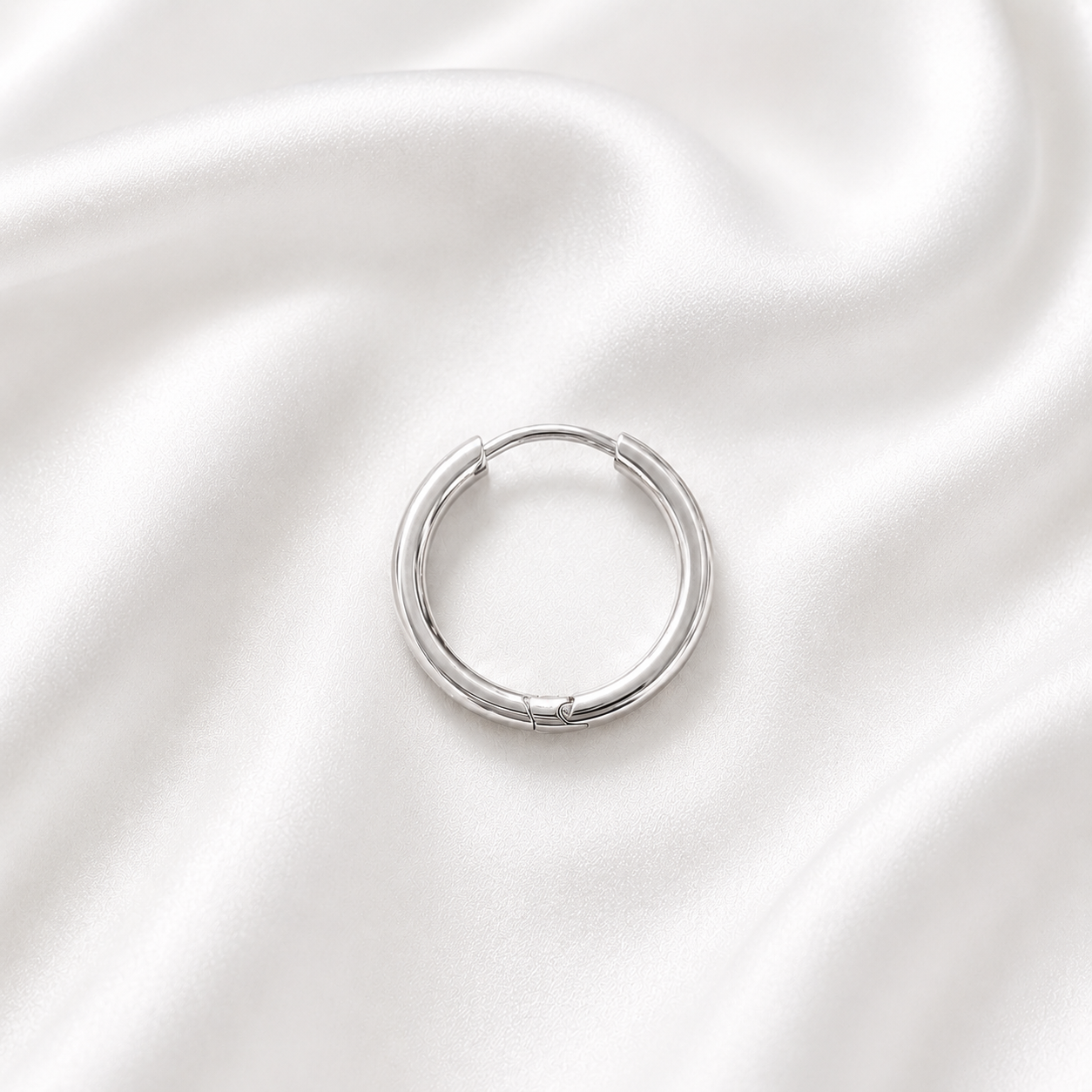 The Dainty Magic Link Earring