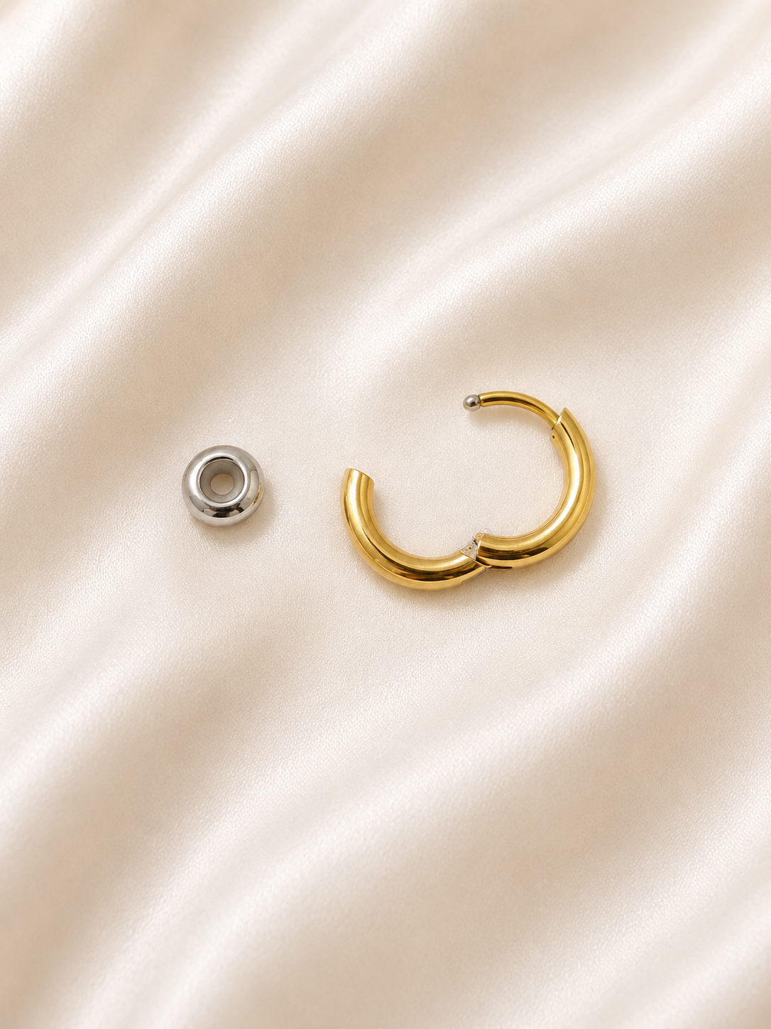 The Magic Link Earring